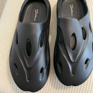 Trillium Black Slip-On Footwear